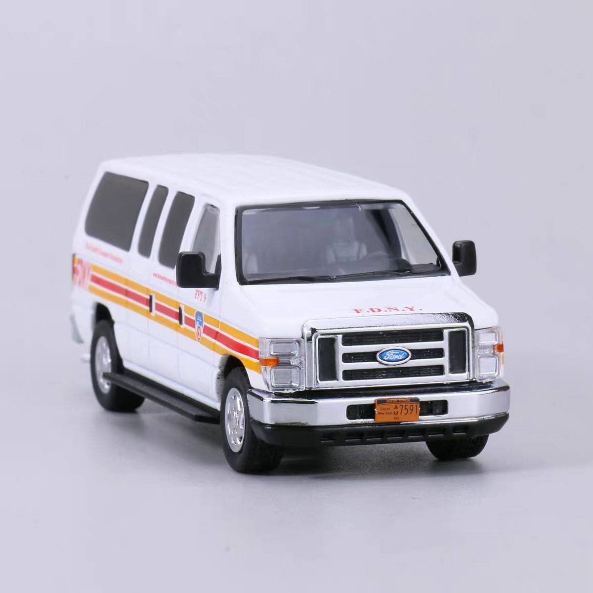 1:64 FOR Ford E350 FDNY New York Fire Department Ambulance Car Alloy Model Car