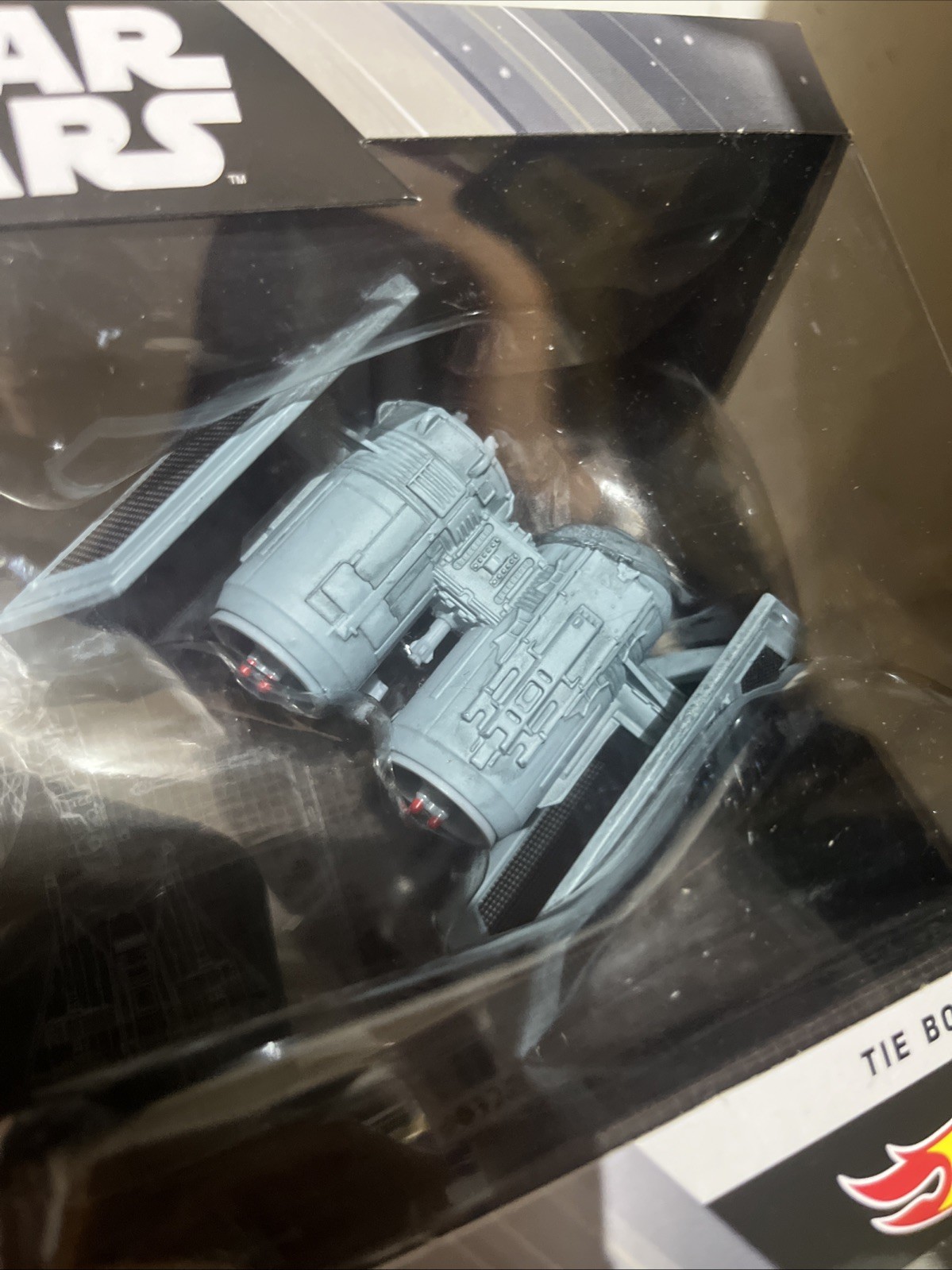 NEW HOT WHEELS STARSHIPS SELECT 2026 – STAR WARS TIE BOMBER #39
