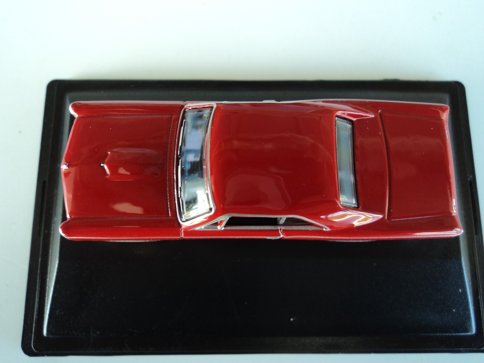 Oxford 1966 Pontiac GTO Red 1/87 HO diecast
