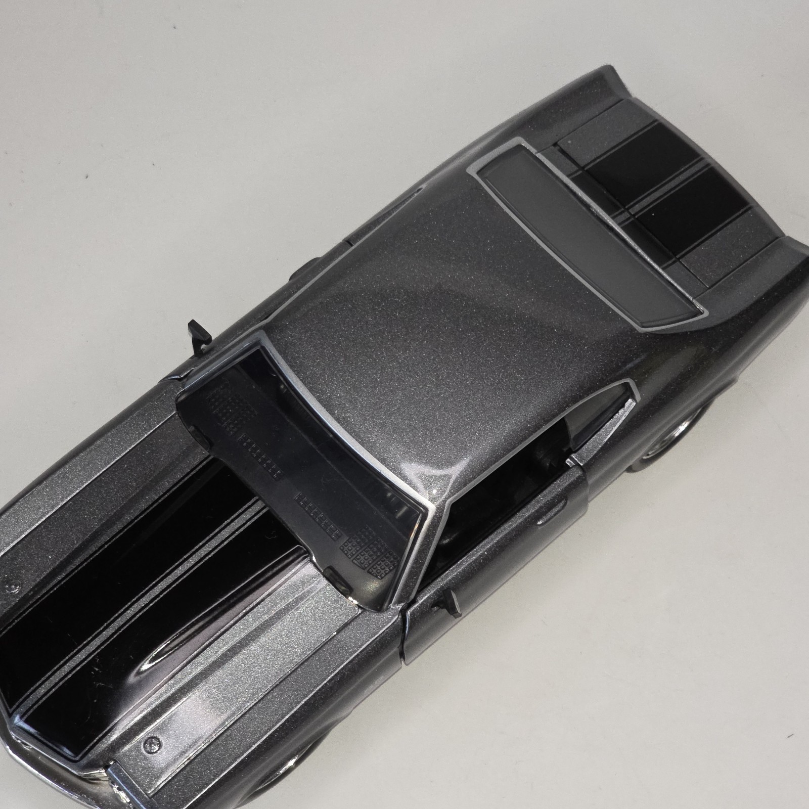1970 Chevrolet Chevelle SS 454 Limited Edition 1:24 Premium Diecast Model Car