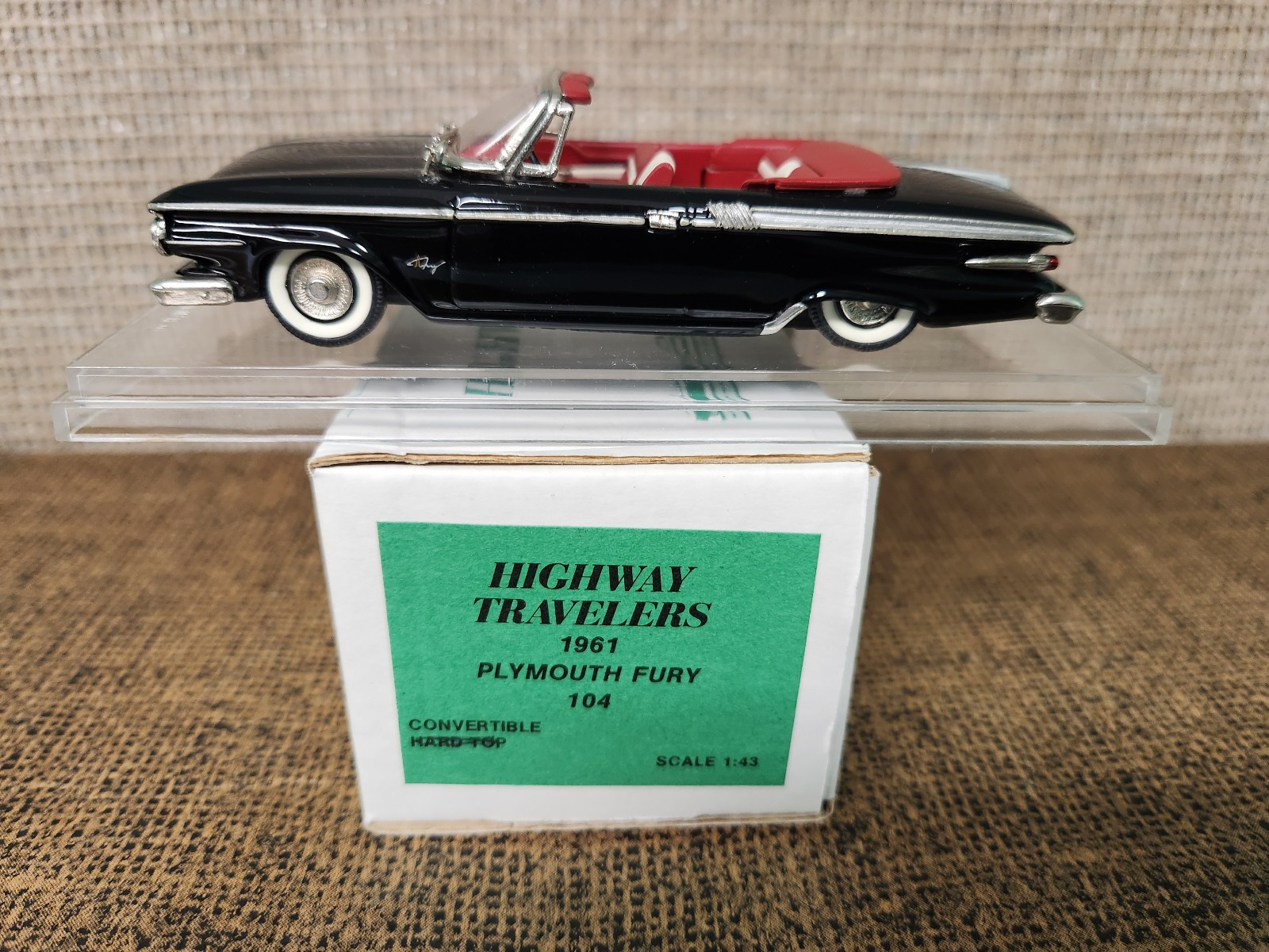 HIGHWAY TRAVELERS 1/43 DIECAST #104 1961 PLYMOUTH FURY BLACK / RED INTERIOR