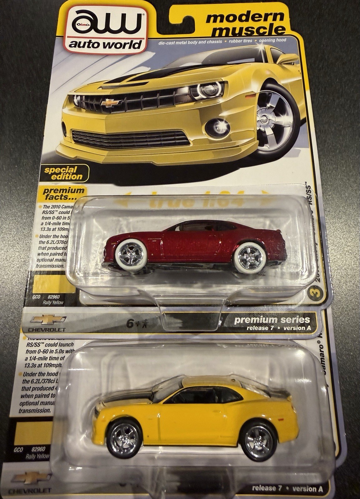 2024 New Auto World ULTRA RED Chase 2010 Chevy Camaro RS/SS & Yellow Version HTF