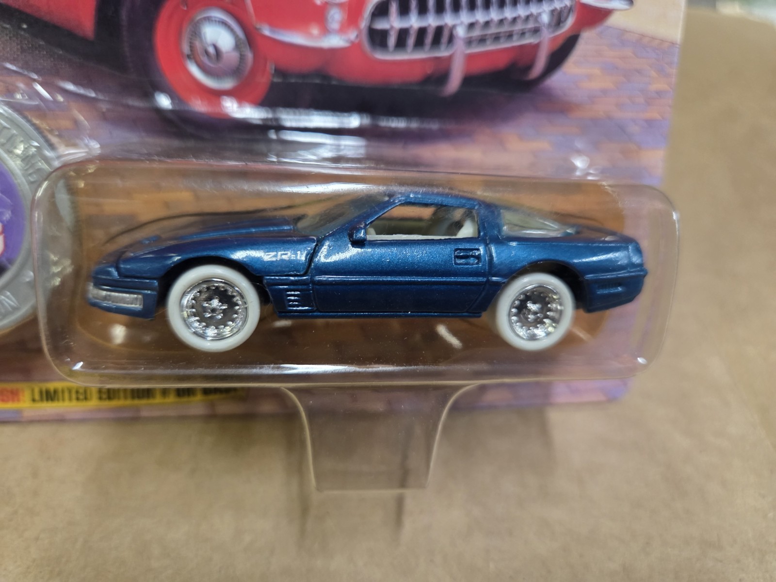 Rare Johnny Lightning 1995 Chevrolet Corvette ZR-1 WHITE LIGHTNING Chase J-38