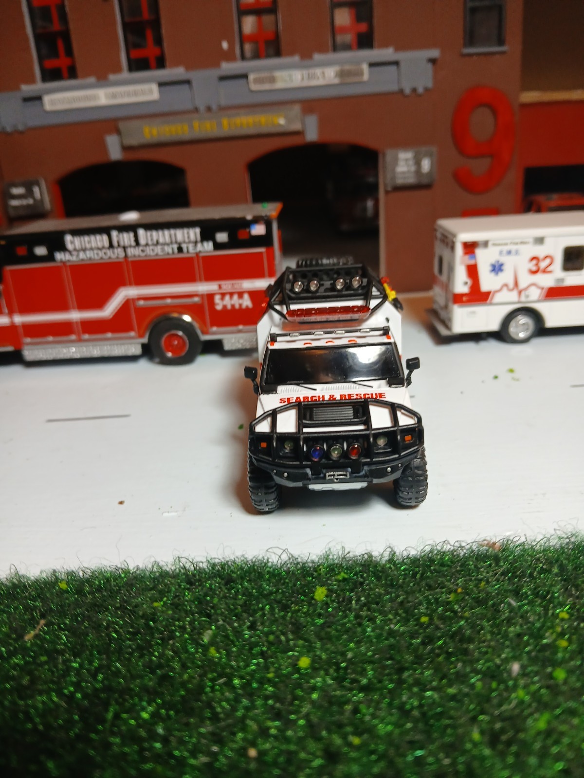Code 3 1:64 MK Chicago Fire Dept. Hummer H2 Ambulance Kitbash Diecast. Rare