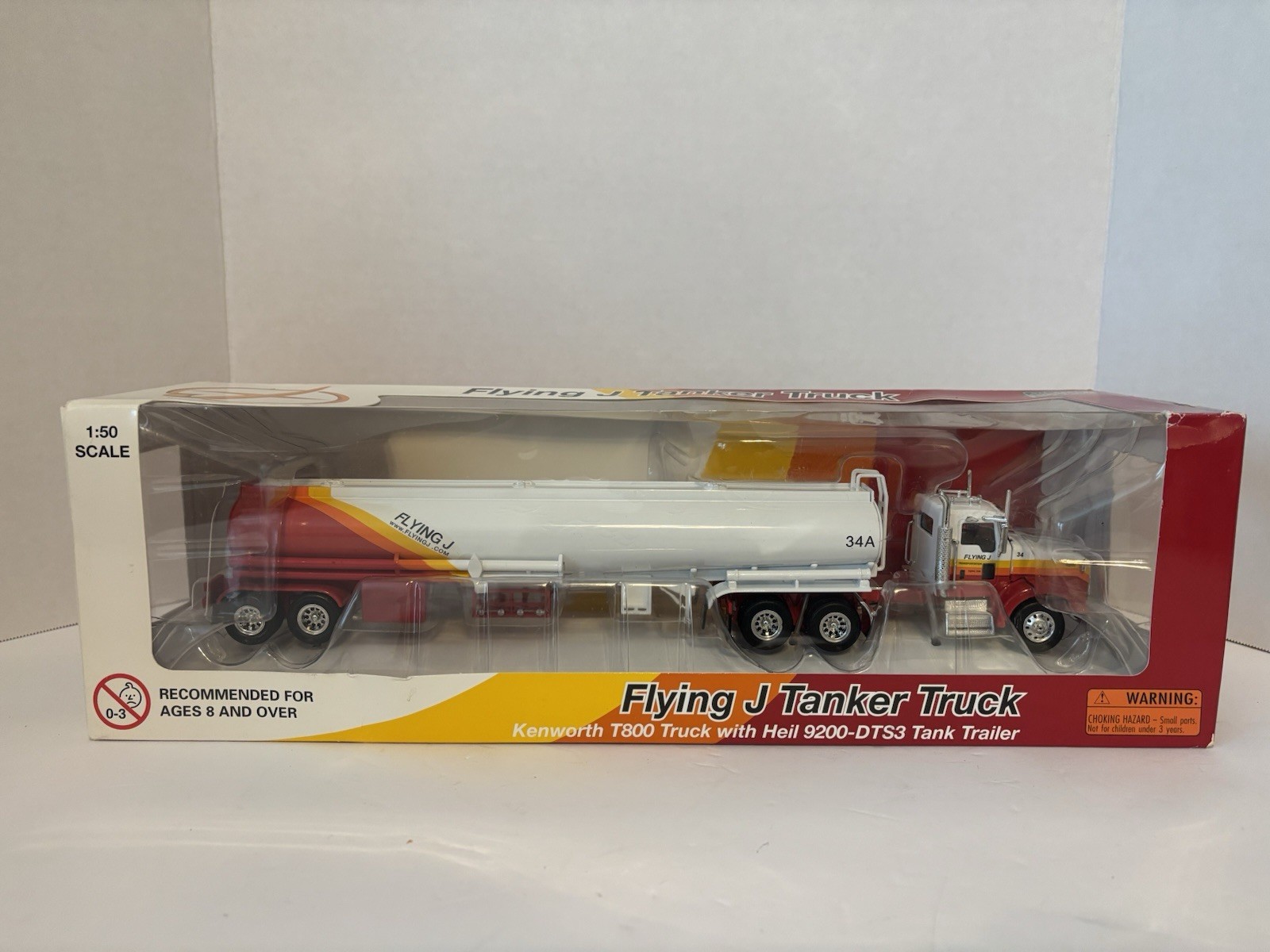Norscot Flying J Kenworth T800 Tanker Truck W/ Heil 9200-DTS3 Diecast 1:50 58502