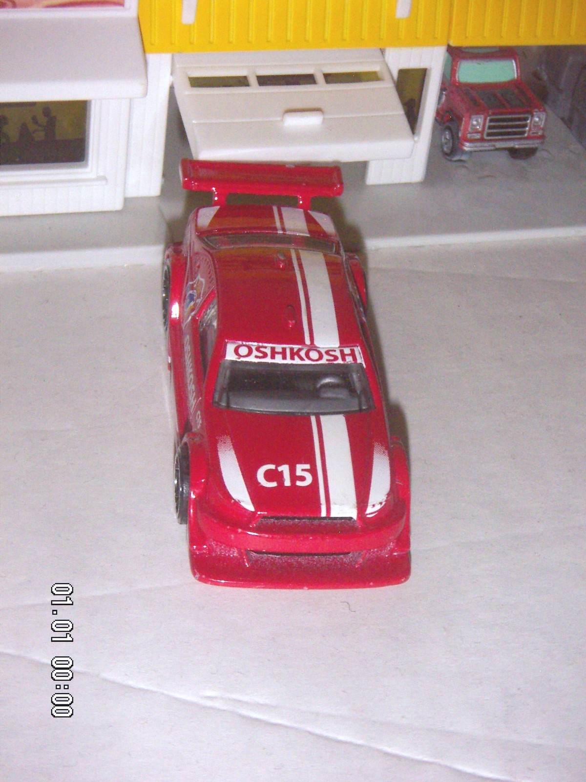 Hot Wheels 2012 HW Main Street Amazoom Oshkosh Fire Dept 1:64 scale