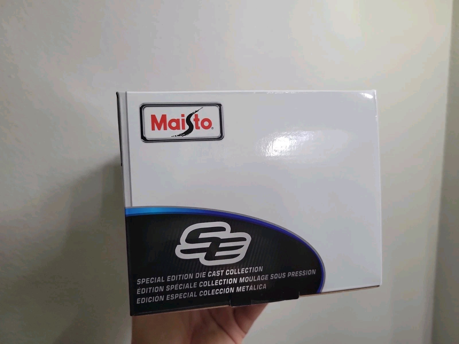 Maisto 1:18 1974 Chevrolet C10 Cheyenne Super Pickup Truck Blue Black Stripe New