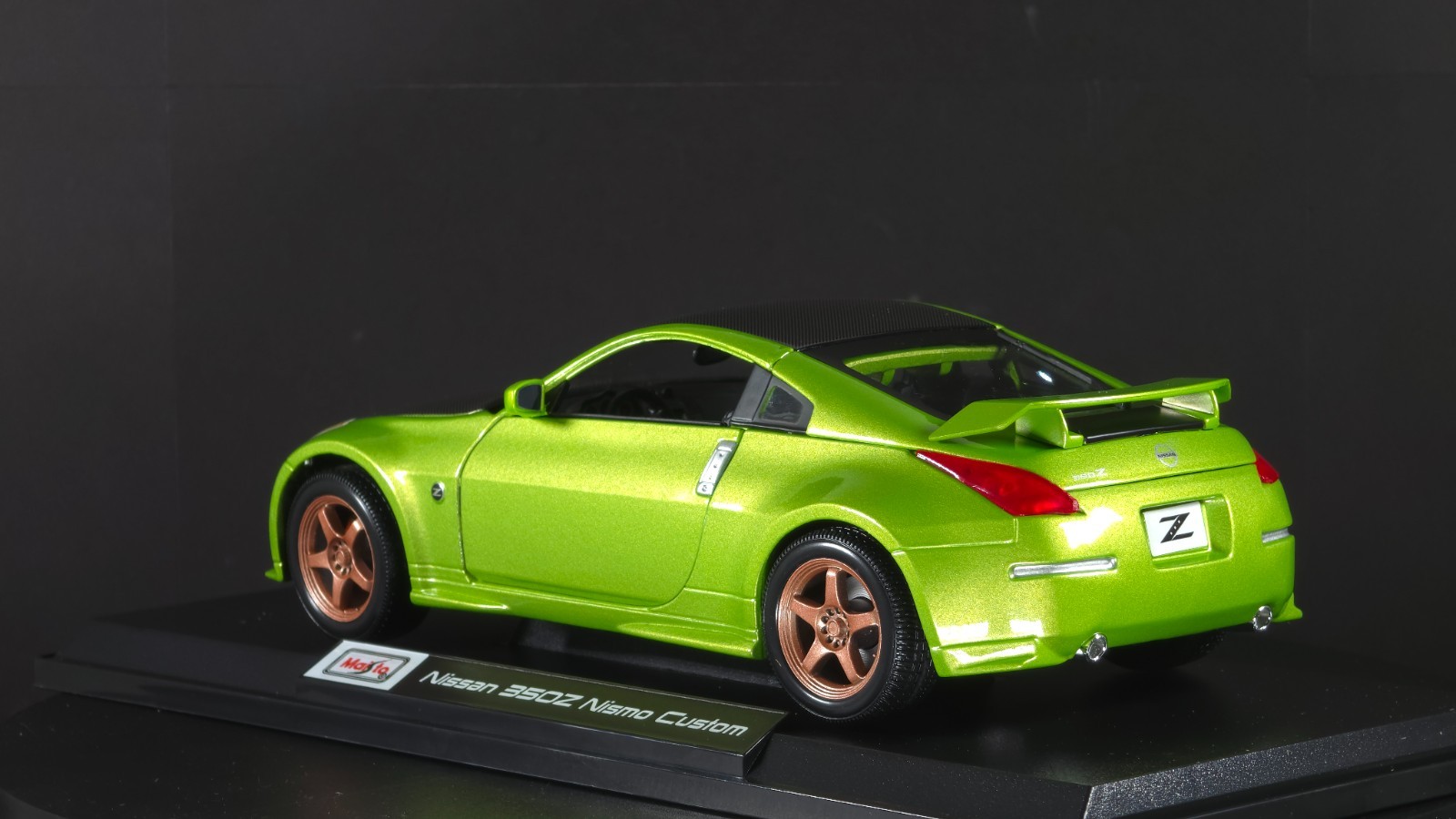 Nissan 350Z Nismo Custom 1:18 Maisto Exclusive Style Special Edition Green