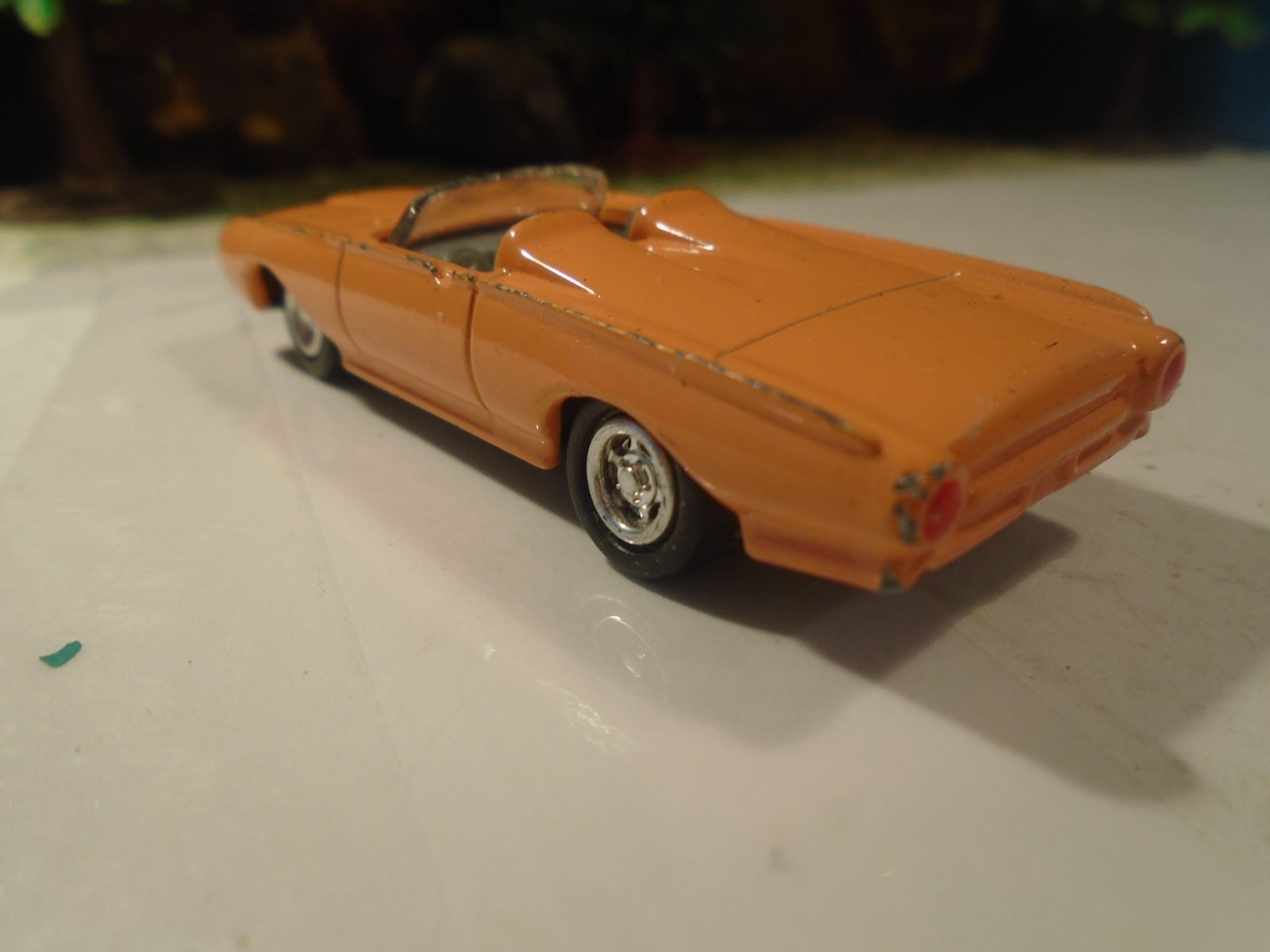 JHONNY LIGHTING 1/64 SCALE No 557 1997 ISSUE 1962 THUNDERBIRD CONV 1-187-1