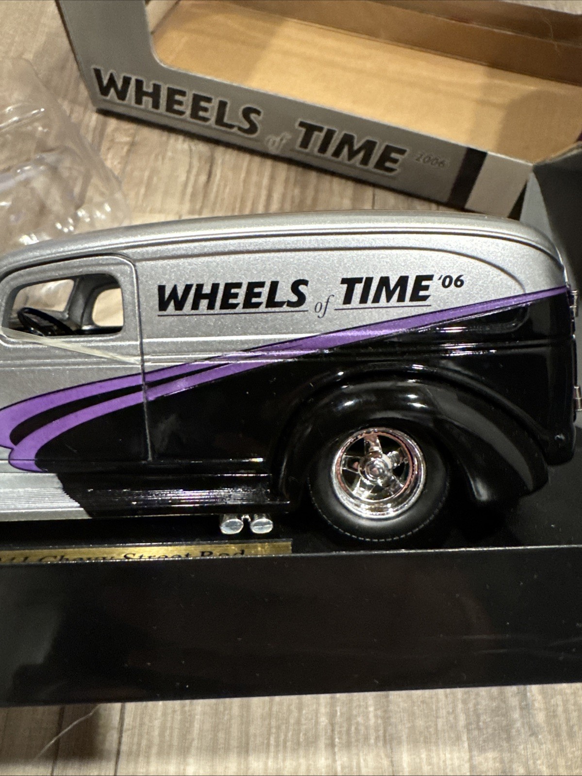 Wheels Of Time Liberty Classics Limited Edition 1941 Chevy Sedan #20562 Diecast