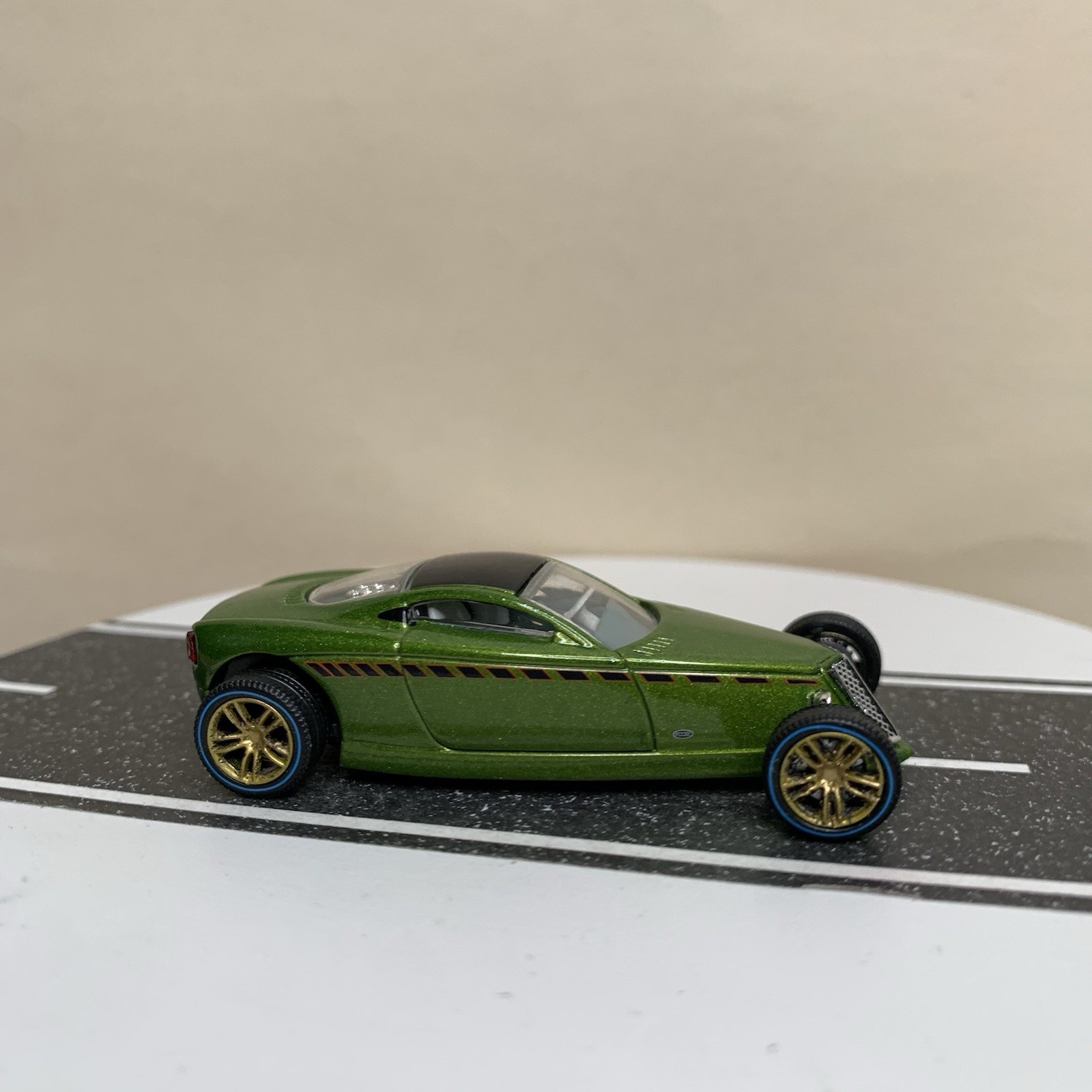 M2 Machines Chip Foose Hemisfear Custom Hot Rod Preproduction Car 1 Green 1:64 N