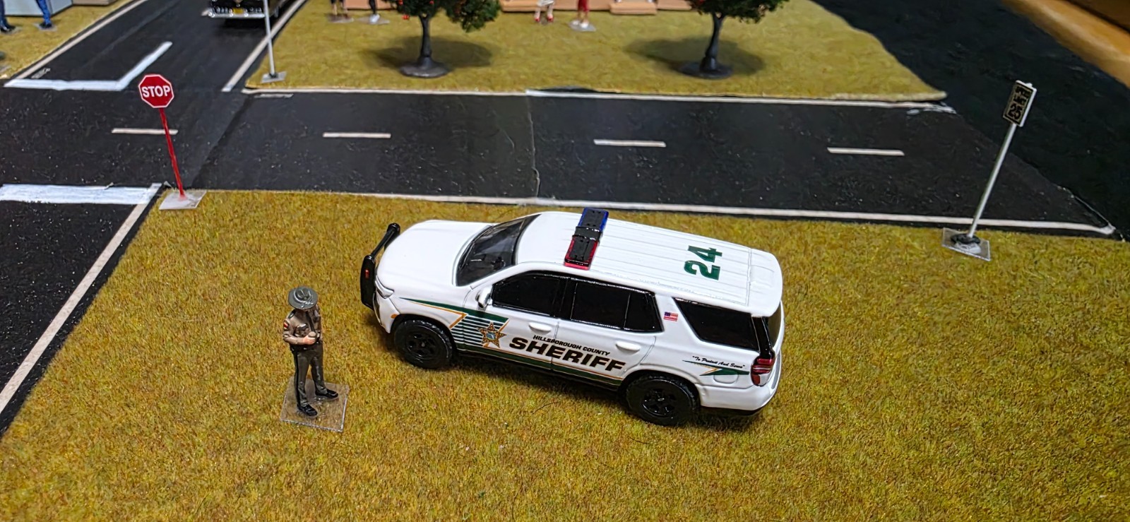 Greenlight Hillsborough County FL Sheriff Chevy Tahoe unit #24 CUSTOM 1/64 scale