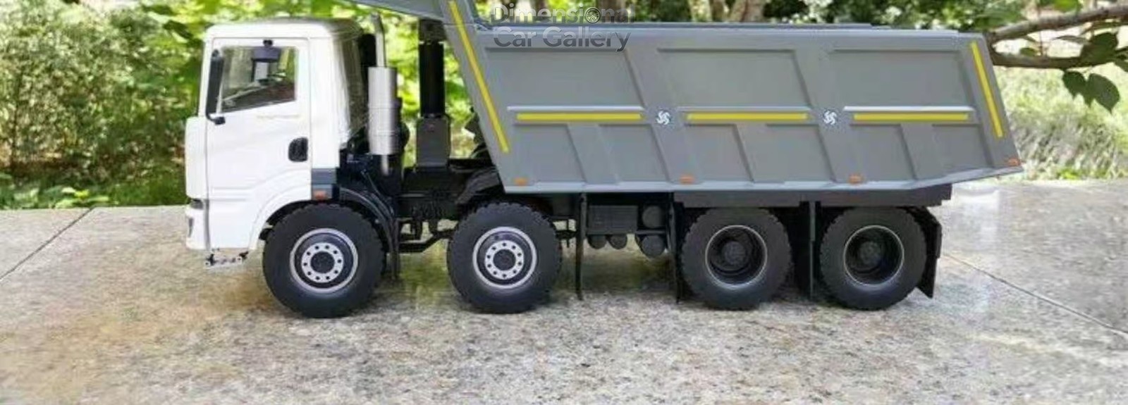 1/24 Ashok Leyland Captain Tipper Dump Truck Diecast Construction Model
