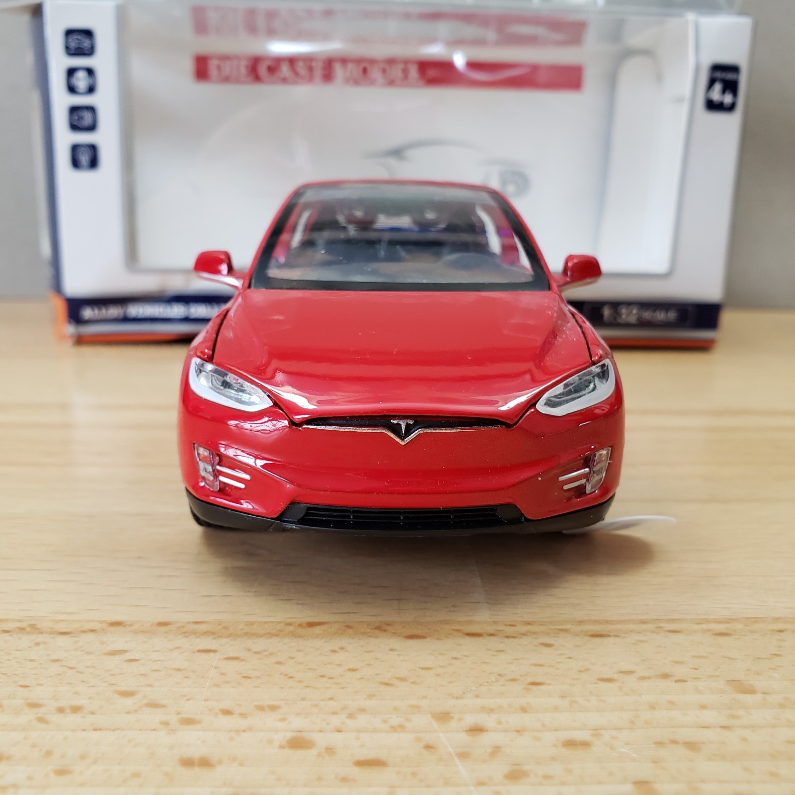 Proswon 2016-2017 Tesla Model X 90D Diecast 1:32 Working Lights & Sound