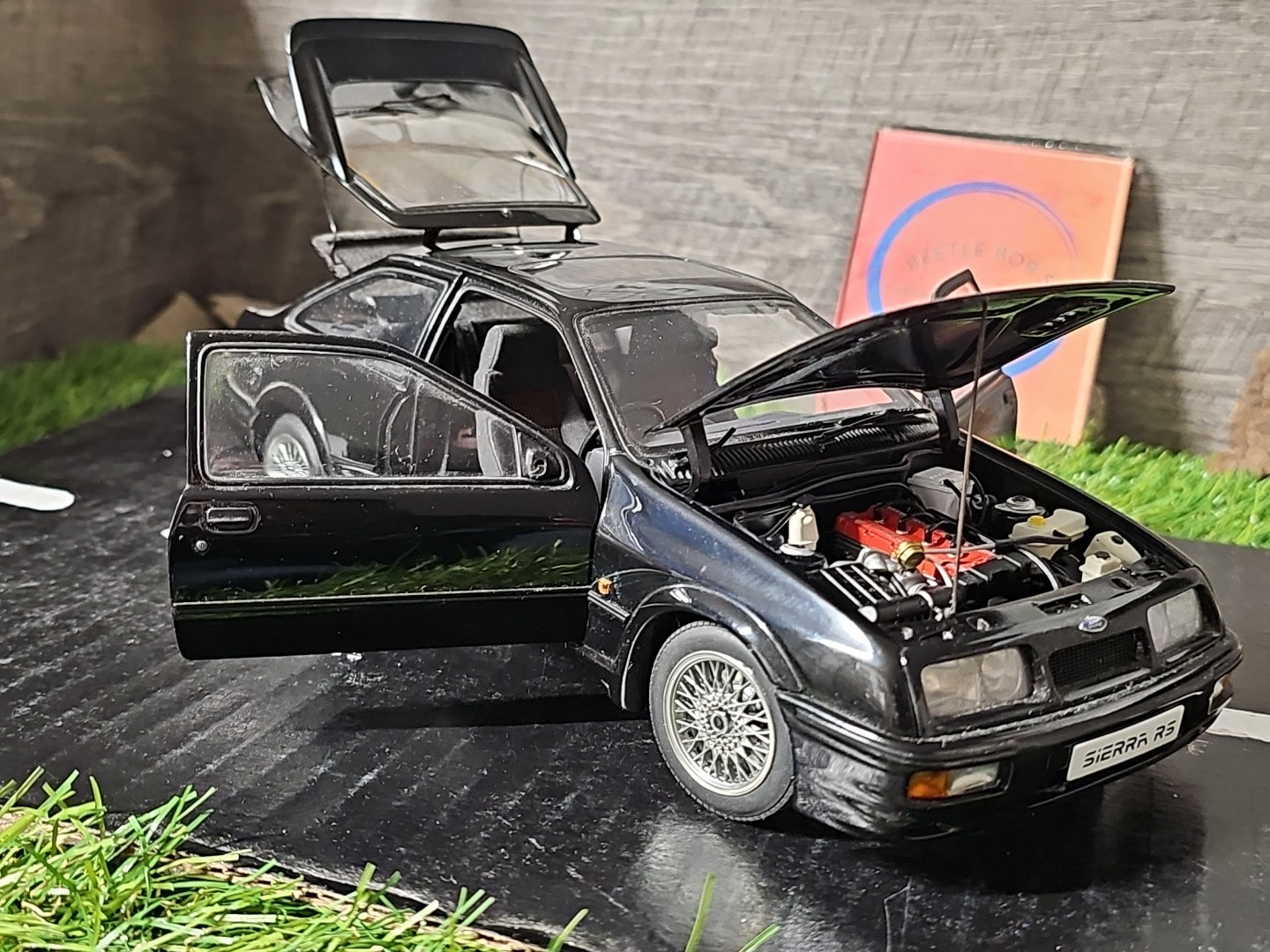 Vntg 2004 AUTOart Millennium 1986-87 Ford Sierra RS 1:18 Scale Diecast Car