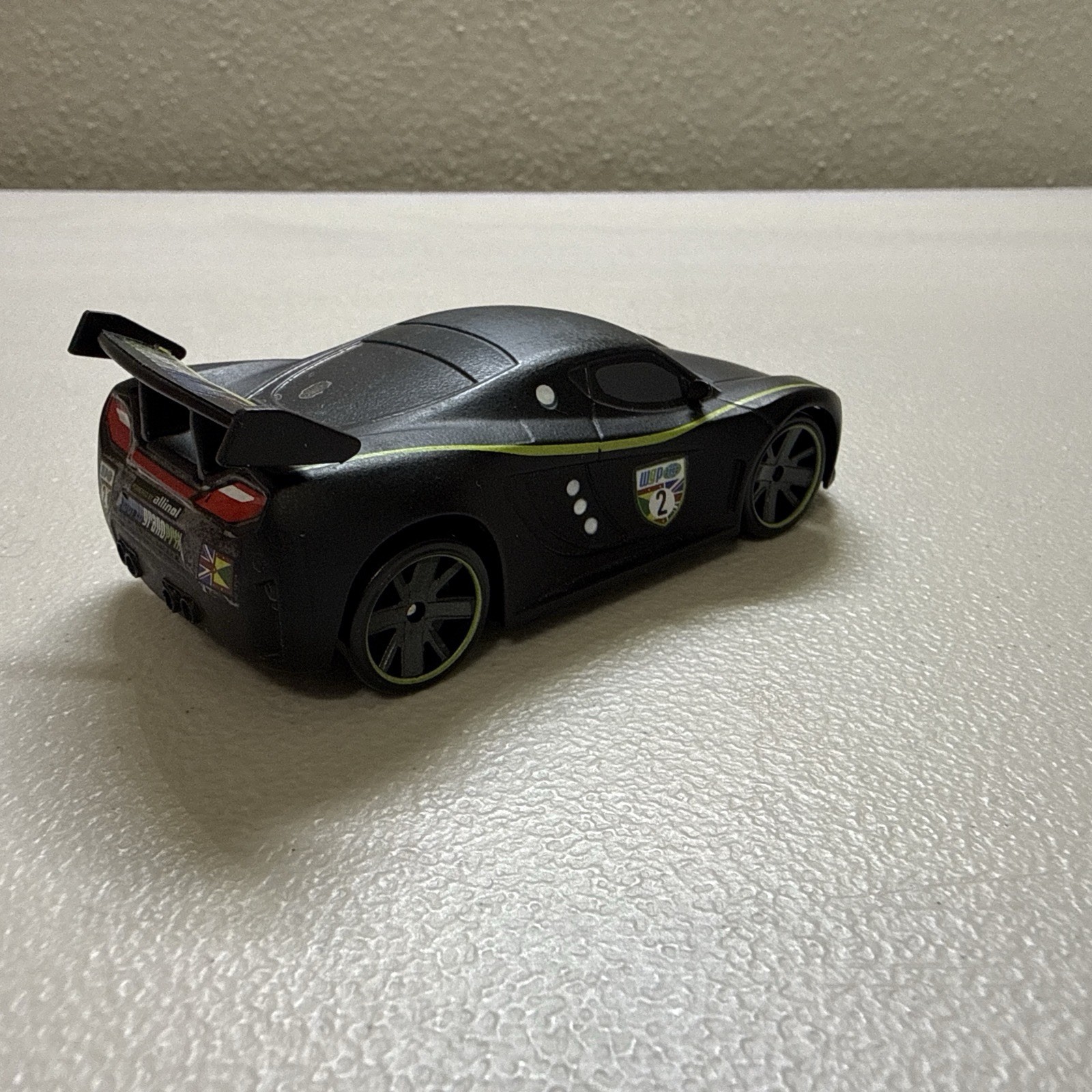 Disney Pixar Cars Lewis Hamilton Diecast Car Mattel Black And Yellow