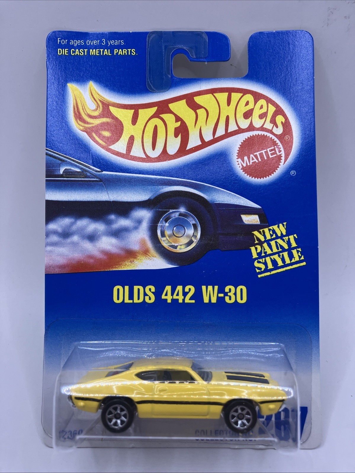 1991 Hot Wheels Olds 442 W-30 #267 Yellow 1/64 scale Blue Card New