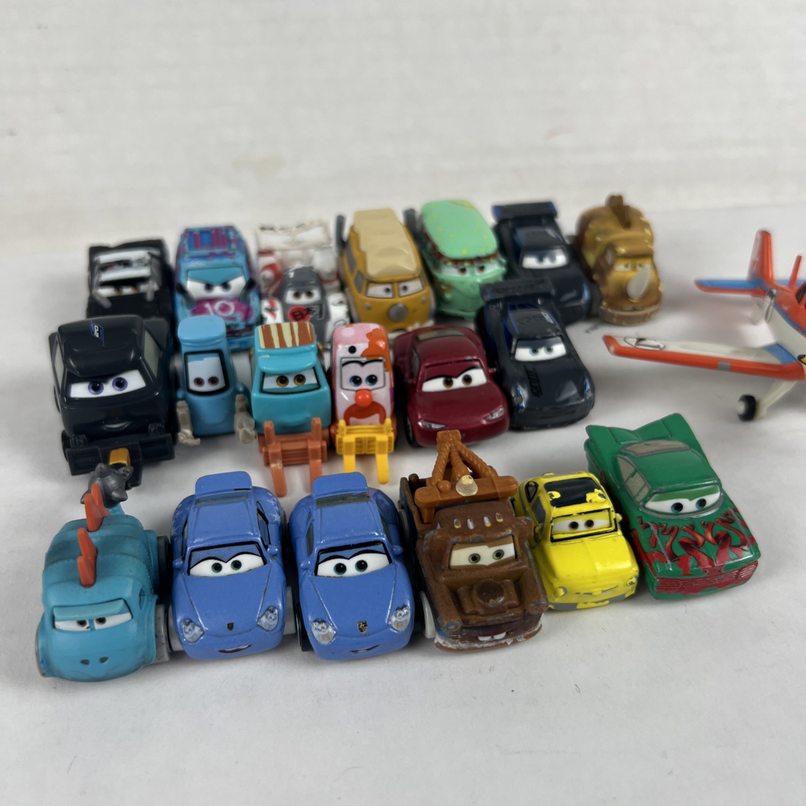 Disney Pixar Cars Mini Racers Mattel – HUGE Lot of 20 Die Vehicles