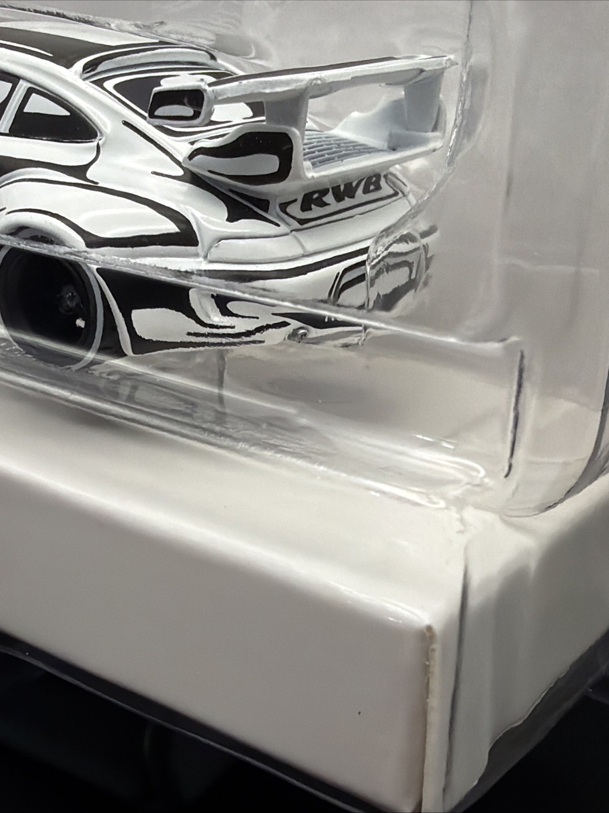Tarmac Works 1:64 RWB 993 Designed by JOSHUA VIDES Hobby64 T64-TL017-JV