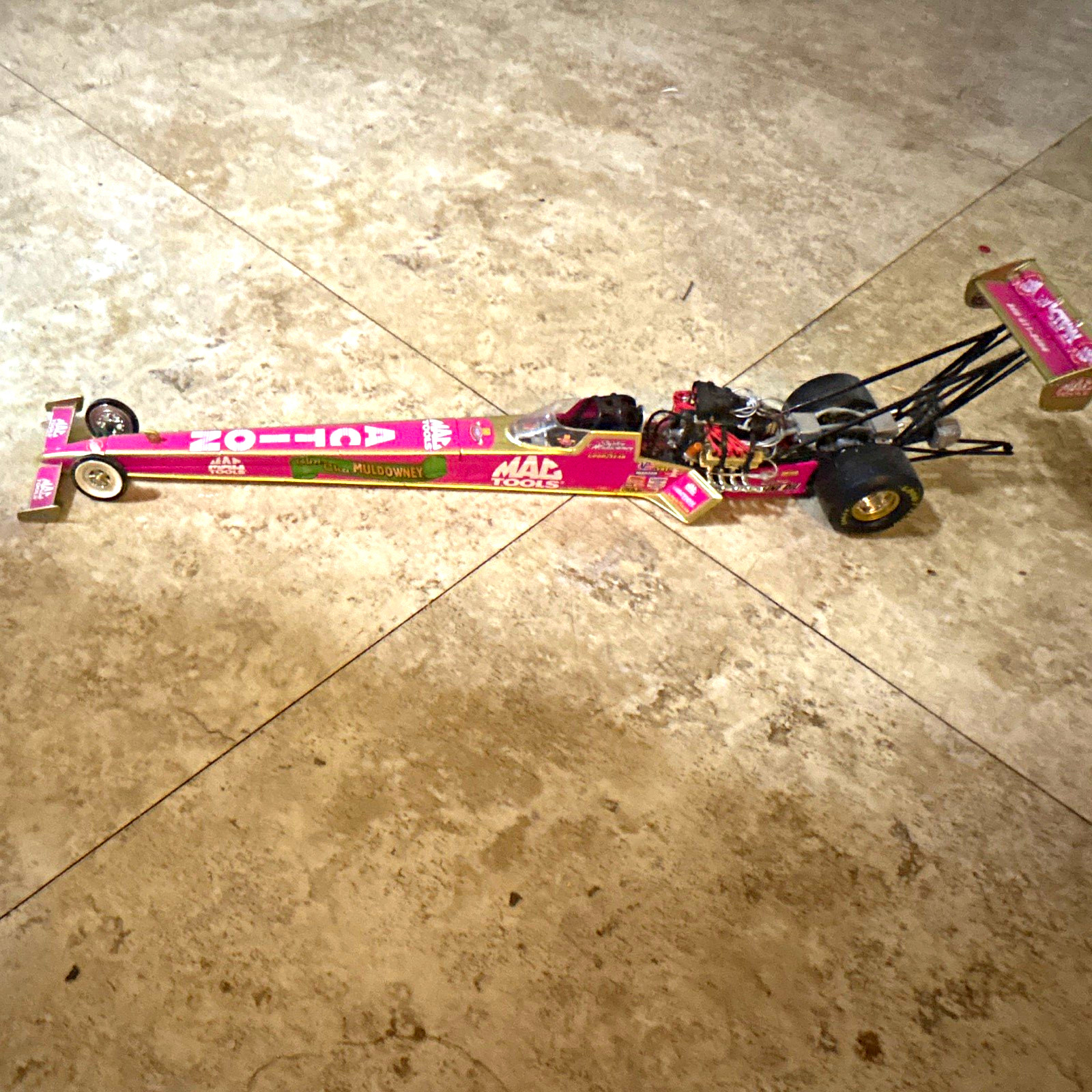 Action Platinum Series Shirley Muldowney MAC Tools 1:24 Top Fuel Dragster 2005
