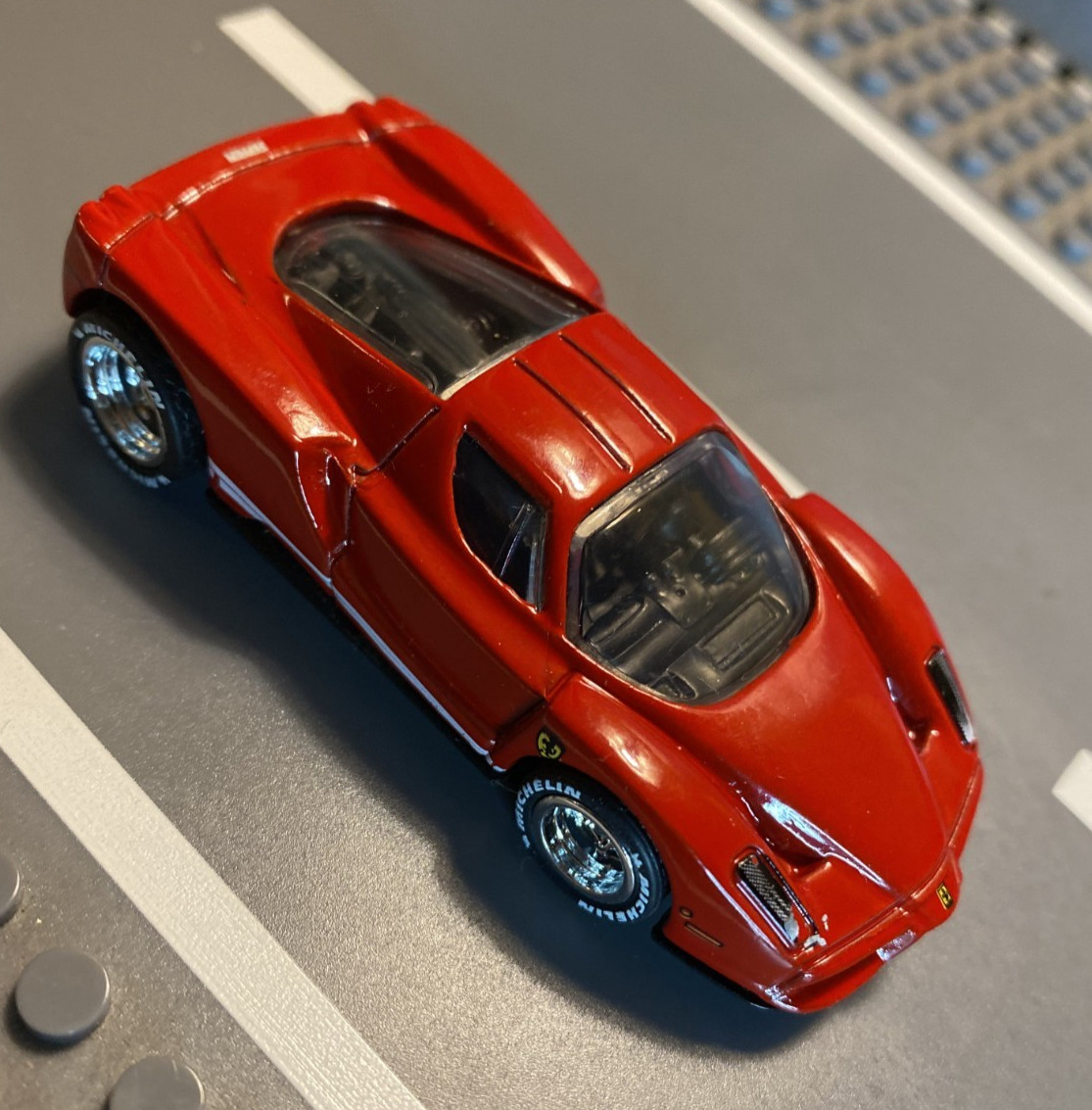 Hot Wheels Enzo Ferrari Red CUSTOM Super Real Riders Wheel Swap 2011