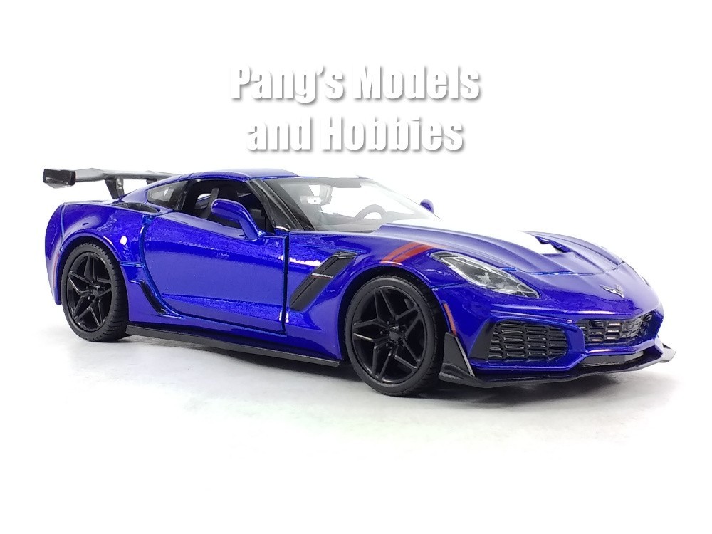 2019 Chevrolet Corvette C7 ZR1 1/24 Scale Diecast Model by Showcasts – BLUE