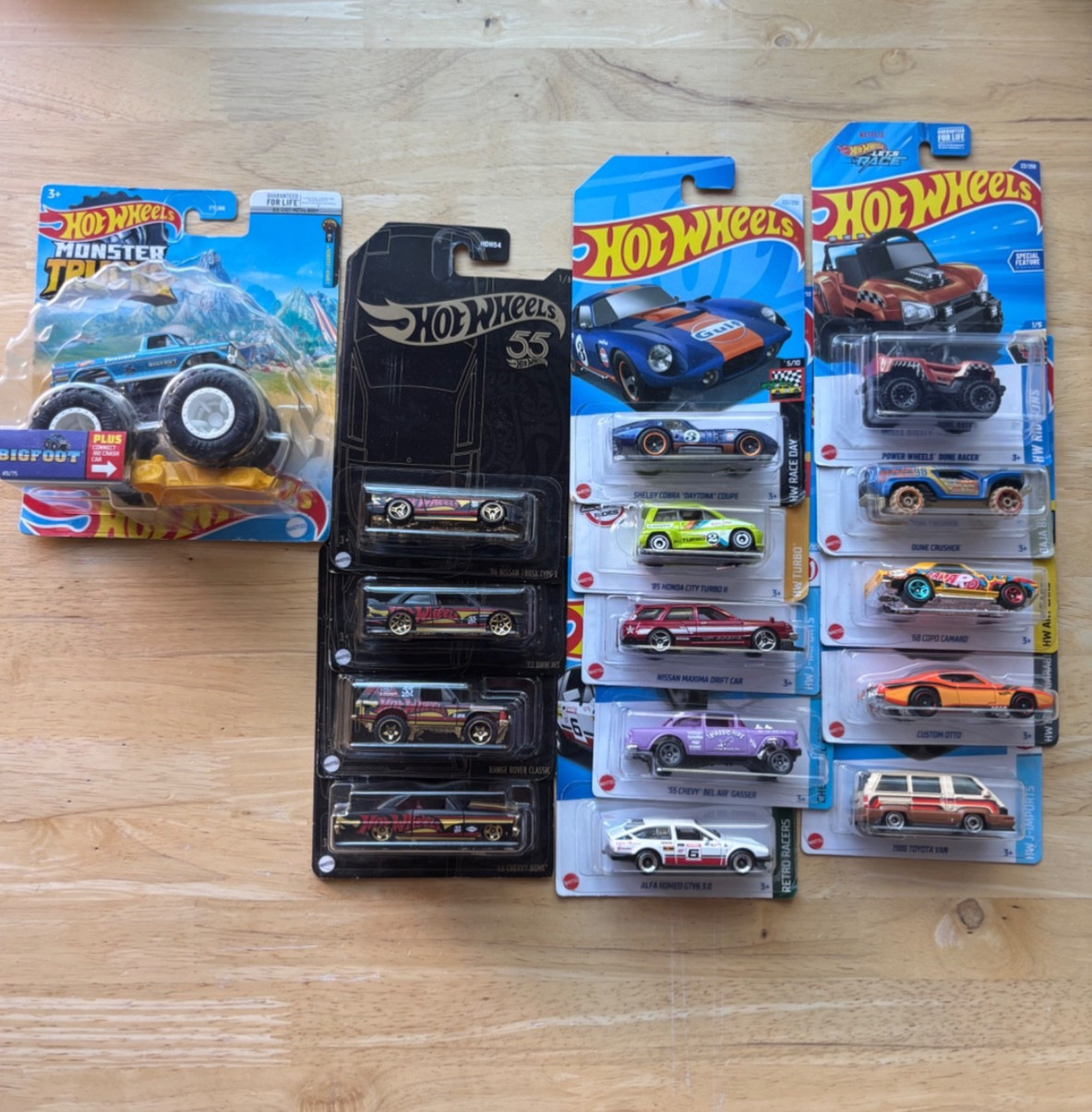Hotwheels new unopened Lot Of 15 . Various types and colors