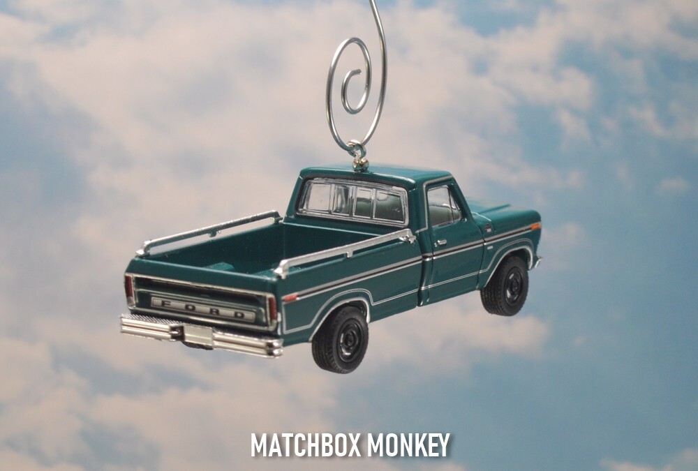 1978 Ford F-150 Ranger XLT Retro 4×4 Truck Pickup Custom Christmas Ornament