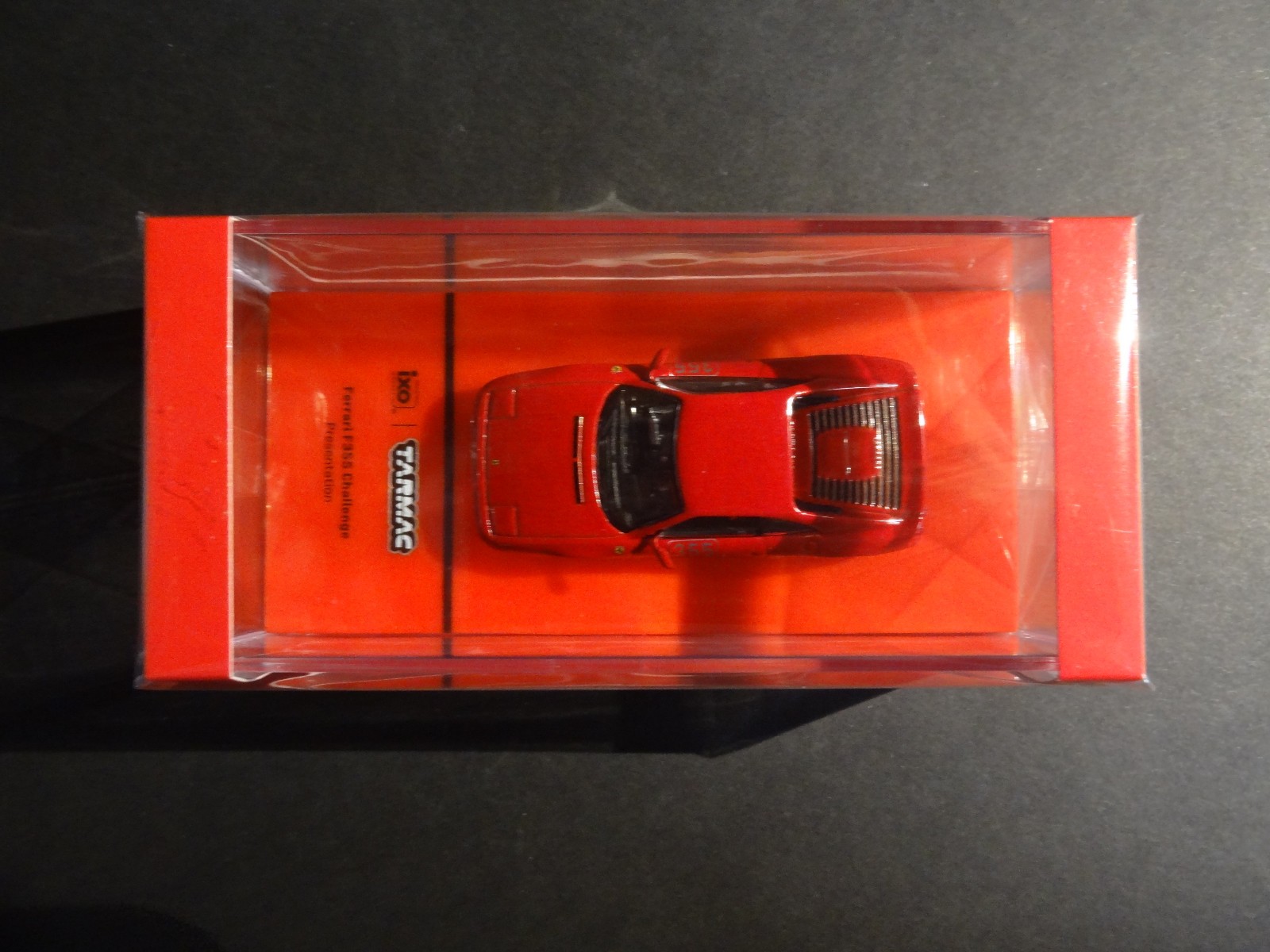 TARMAC WORKS 1/64 RED – FERRARI F355 CHALLENGE PRESENTATION – HOBBY64