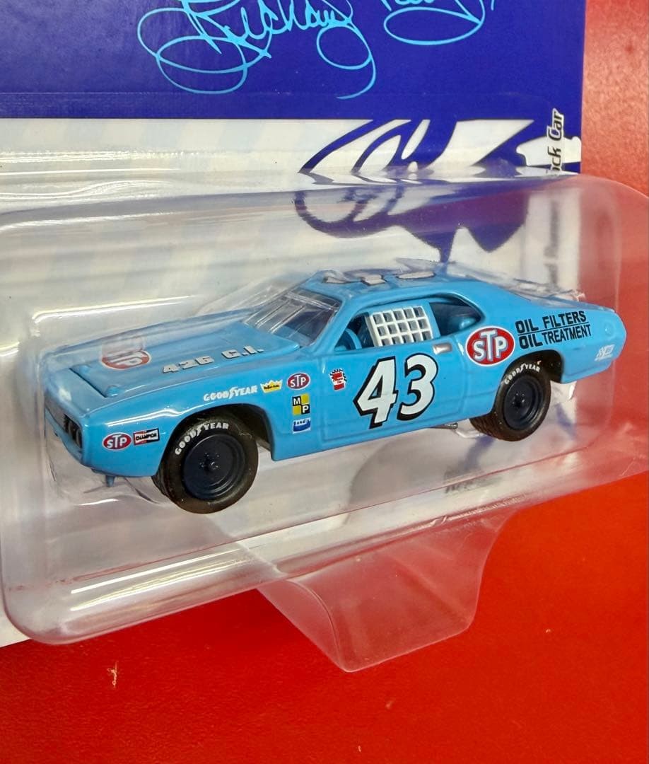 Richard Petty 1:64 ’72 Road Runner Richard Petty
