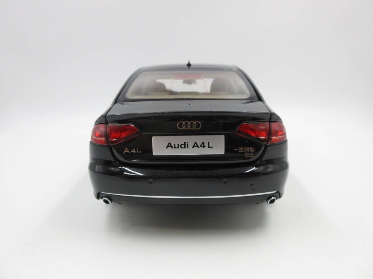1/18 Audi 4th generation A4 Sedan B8 Dealer special mini car Black