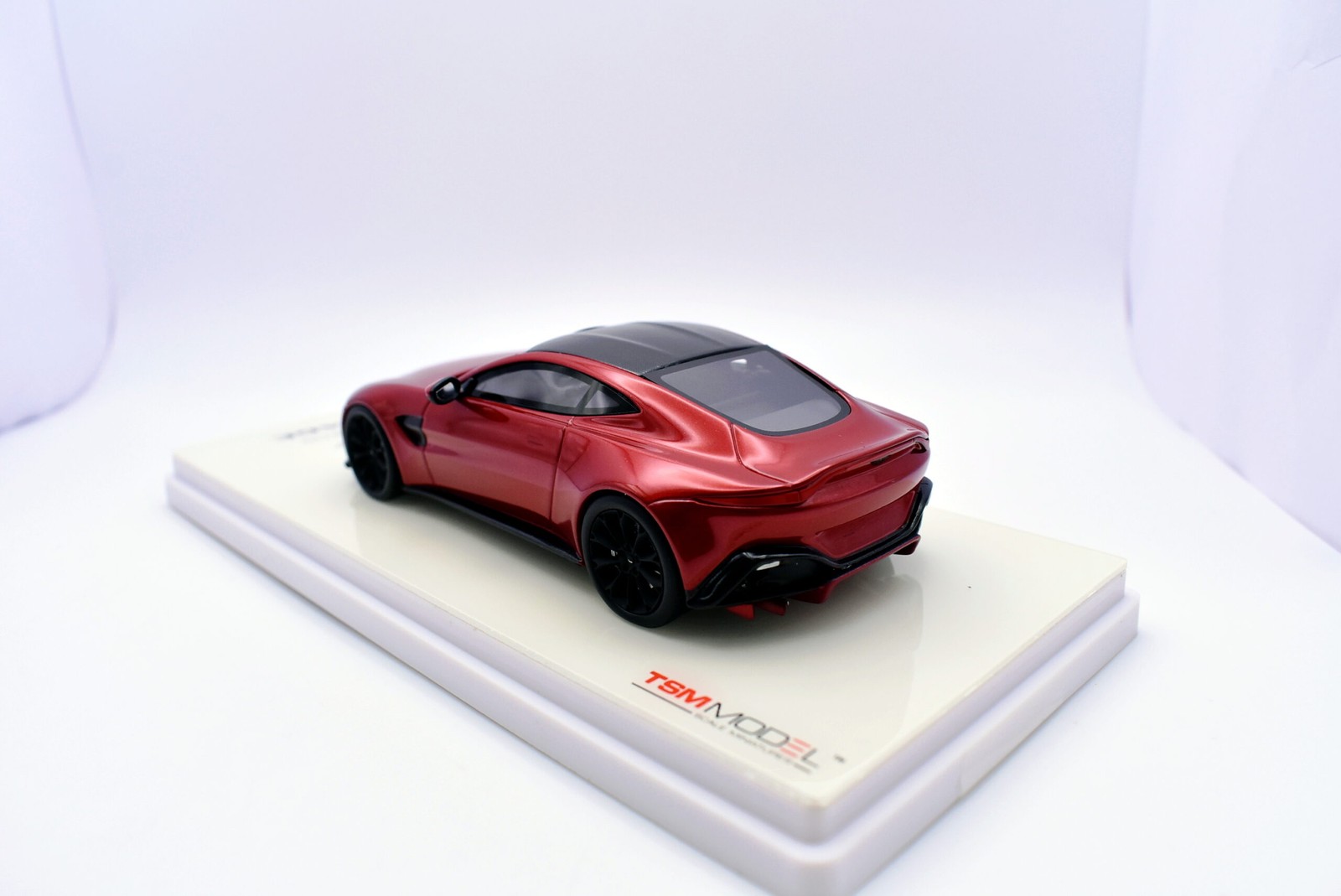 TrueScale Miniatures 1:43 Aston Martin Vantage Red Diecast Road Car Model