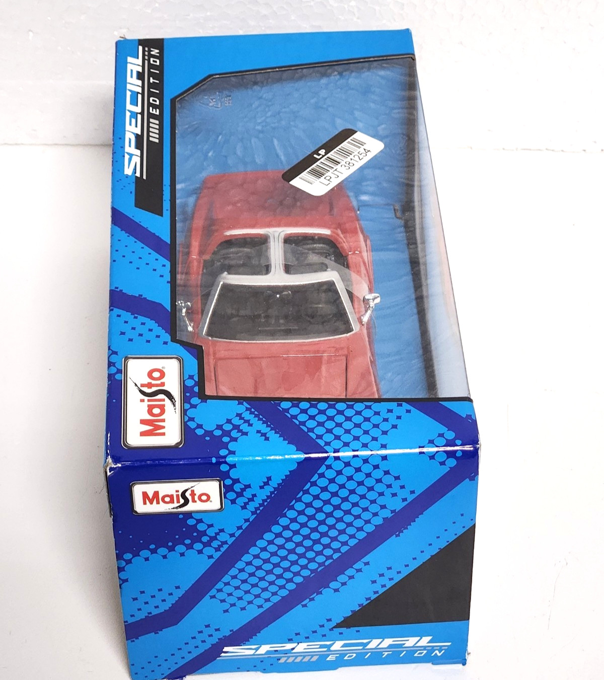 Maisto Special Edition Diecast 1970 Red Chevy Corvette Stingray T-Top 1:24 Scale