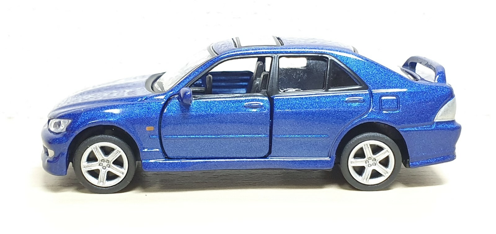 1/59 Konami J Owner’s Collection TOYOTA ALTEZZA Lexus IS200 IS300 BLUE car model