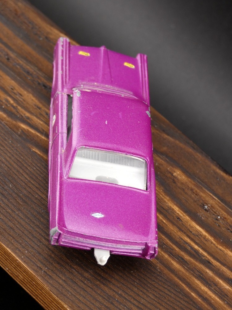 Matchbox Lesney Superfast #22 Light Purple Pontiac GP Sports Coupe