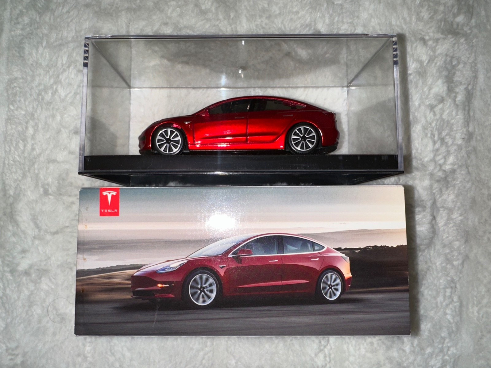 Tesla Model 3 Diecast 1:43 Scale Model Car – Red. New In Box
