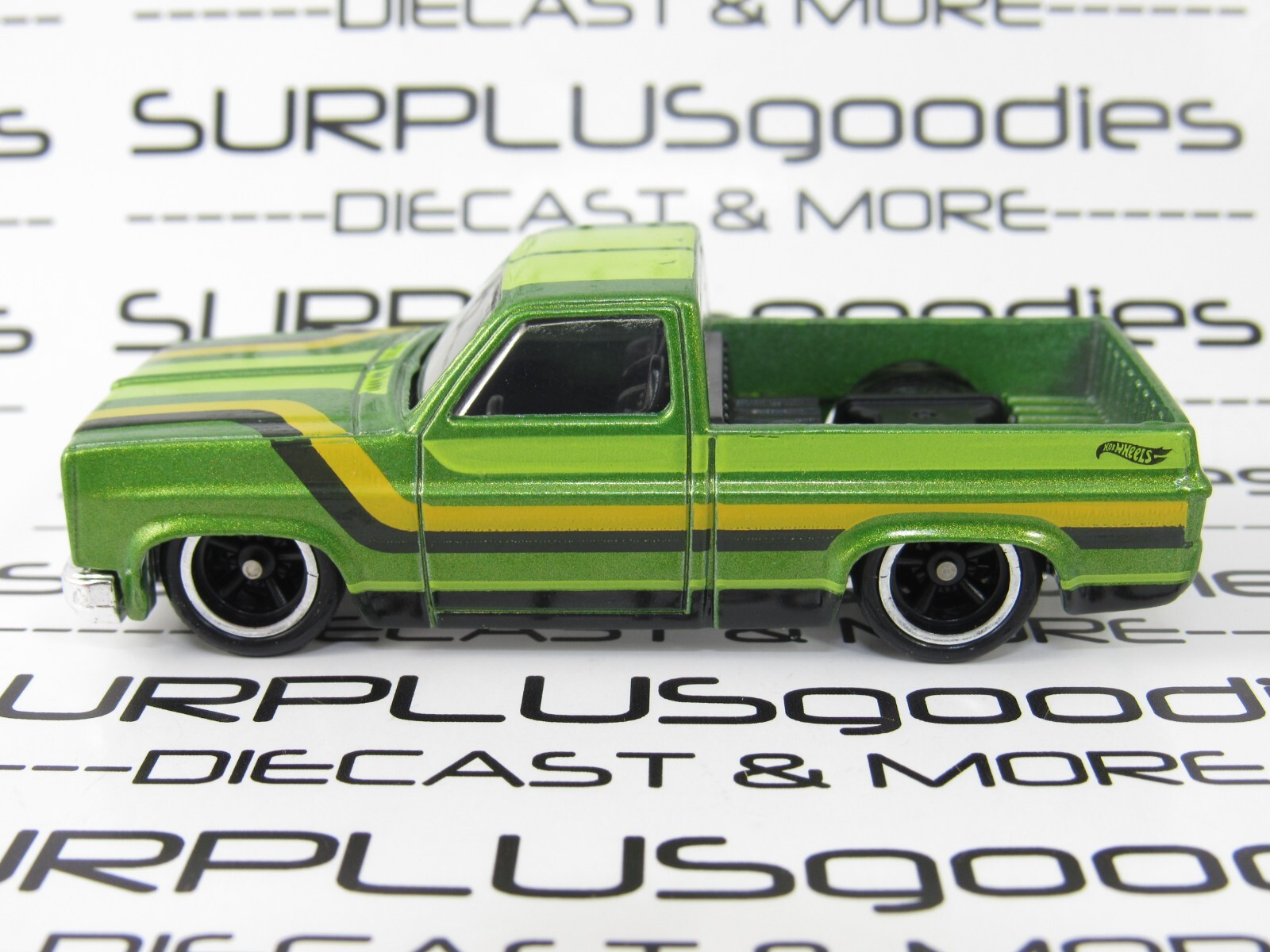 Hot Wheels LOOSE 1983 ’83 CHEVROLET SILVERADO Custom Wheel Swap w/Real Riders V4