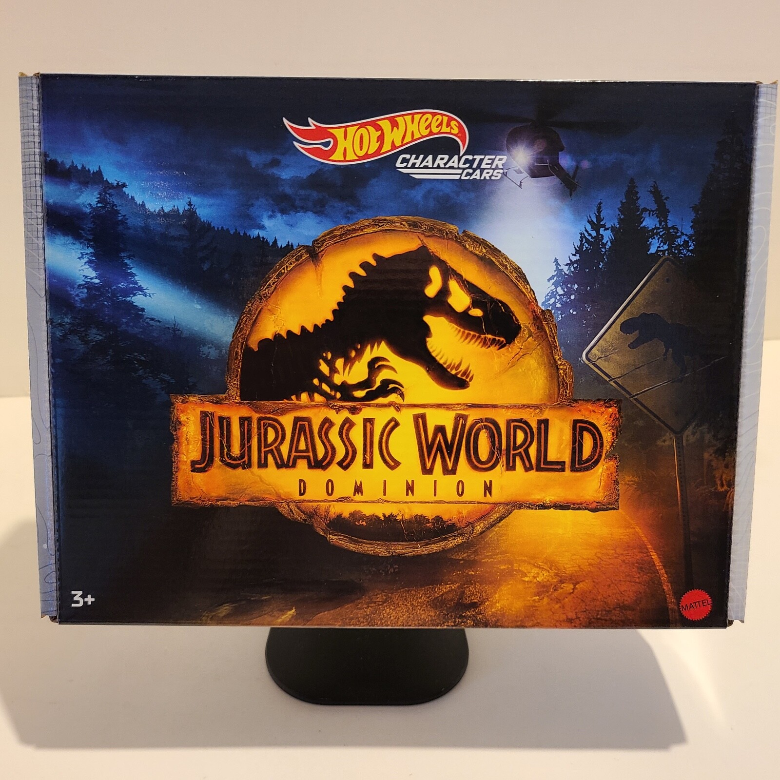 Hot Wheels Jurassic World Dominion Toy Character Cars 5-Pack in 1:64 Scale.