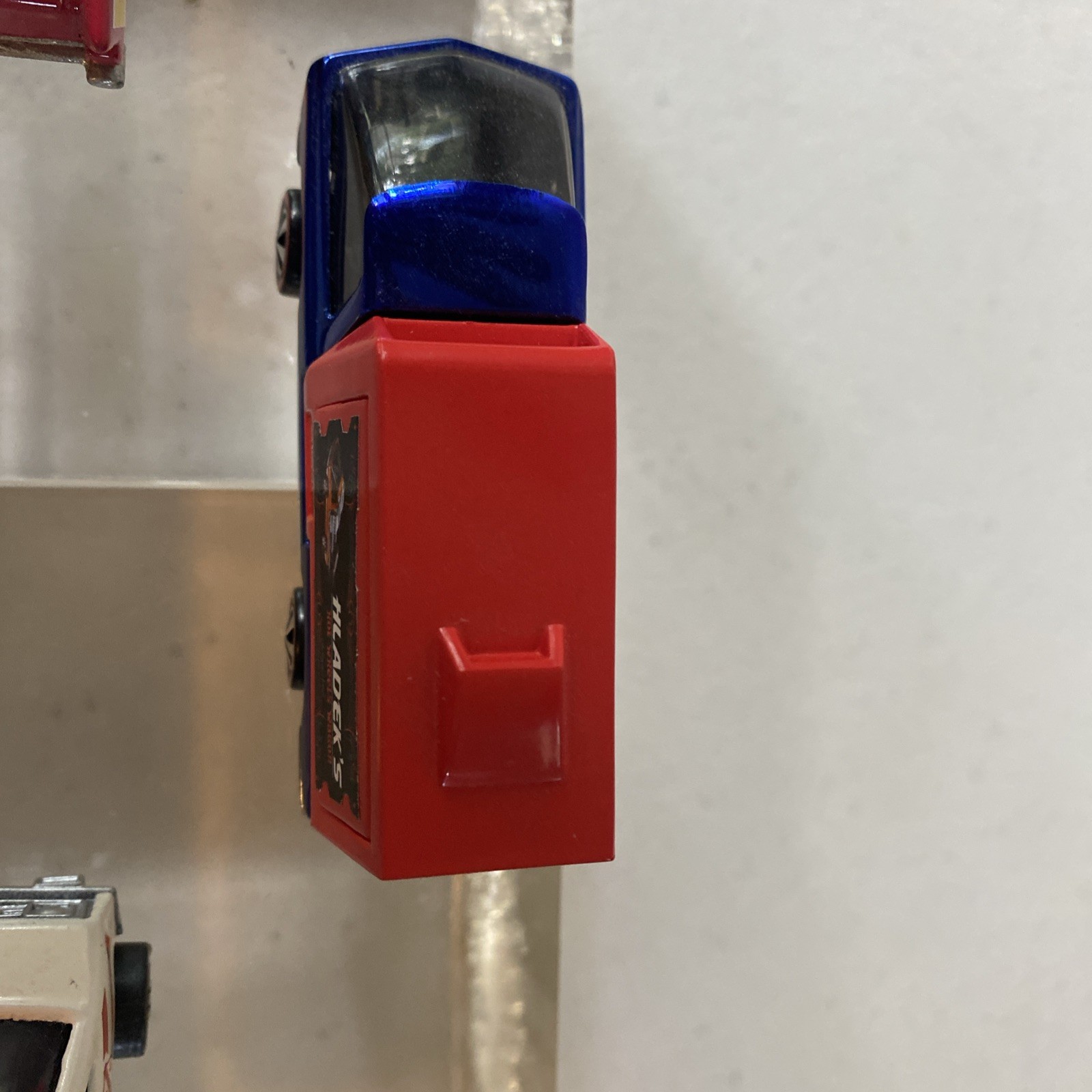 Hot Wheels Vending Truck The Heavy Dark Blue RLC REWARDS Series and 2 redlines
