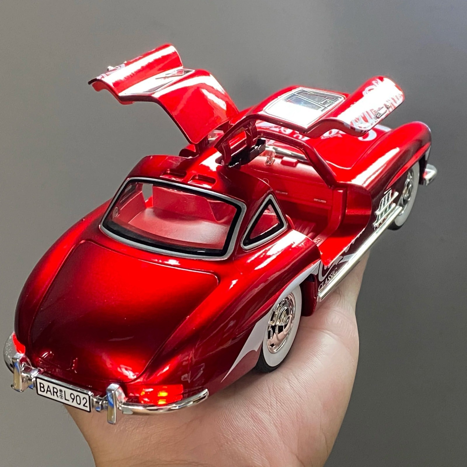 1:24 Mercedes Benz 300SL Coca Cola Alloy Diecast Car Model Sound/Light Gift NEW