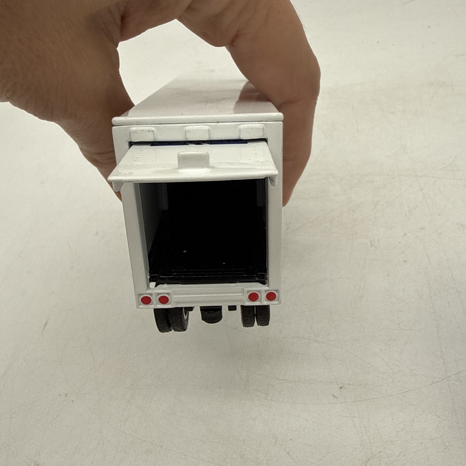 ProLine Carriers SpecCast Semi Truck Replica 1:84 W/Box