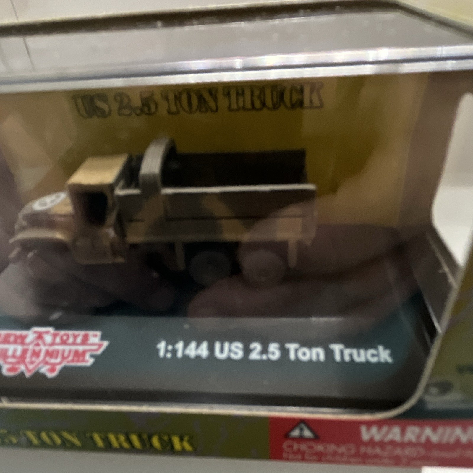 New Millennium Toys US 2.5 Ton Truck 1:144 Diecast Classic Armor w/ Case