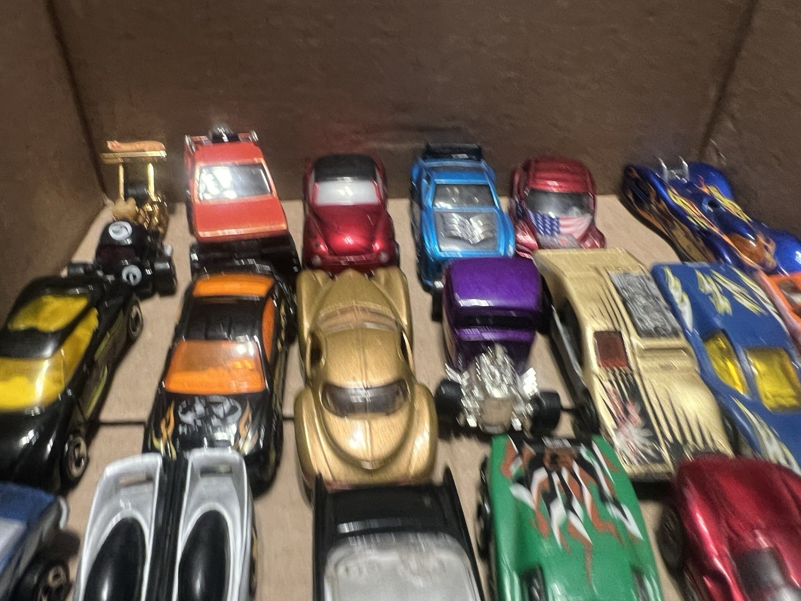 Hot Wheels & Matchbox Lot – 30+ Cars – Mixed Models