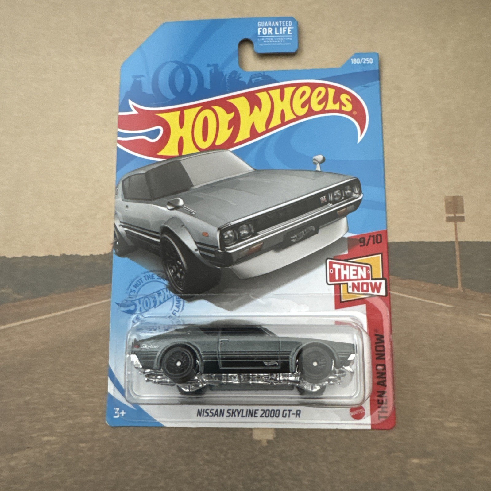 Hot Wheels #180 Then and Now Nissan Skyline 2000 GT-R 9/10