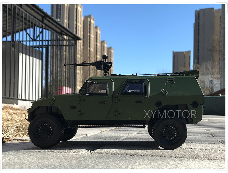 1:18 Dongfeng New Warrior China 70th Anniversary Parade Armored Diecast Model