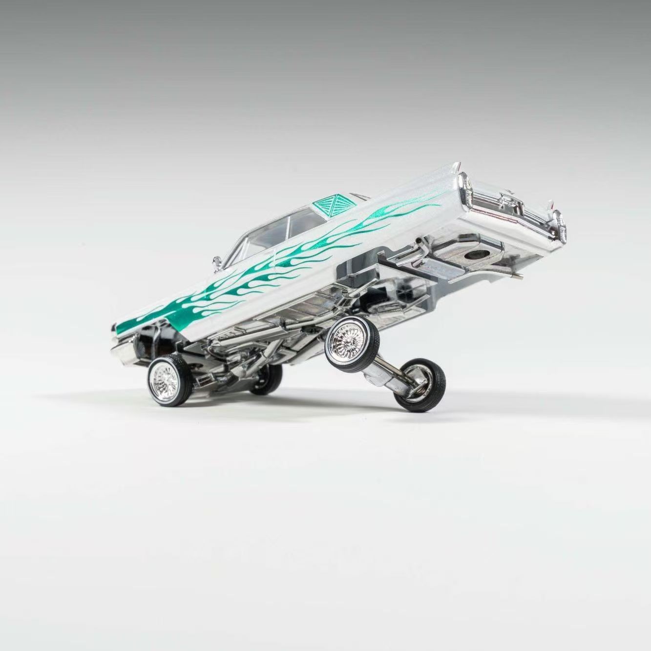 97M 1/64 Cadillac Sedan de Ville Deville 1964 Lowrider Diecast Car Model