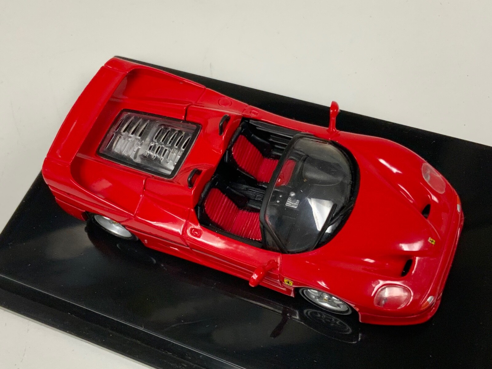 1/43 Mattell Hot Wheels Ferrari F50 Spyder in Rosso Corsa Red