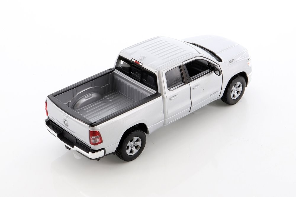 2019 DODGE RAM 1500 PICKUP 1/27 scale DIECAST CAR WELLY 24104/4D