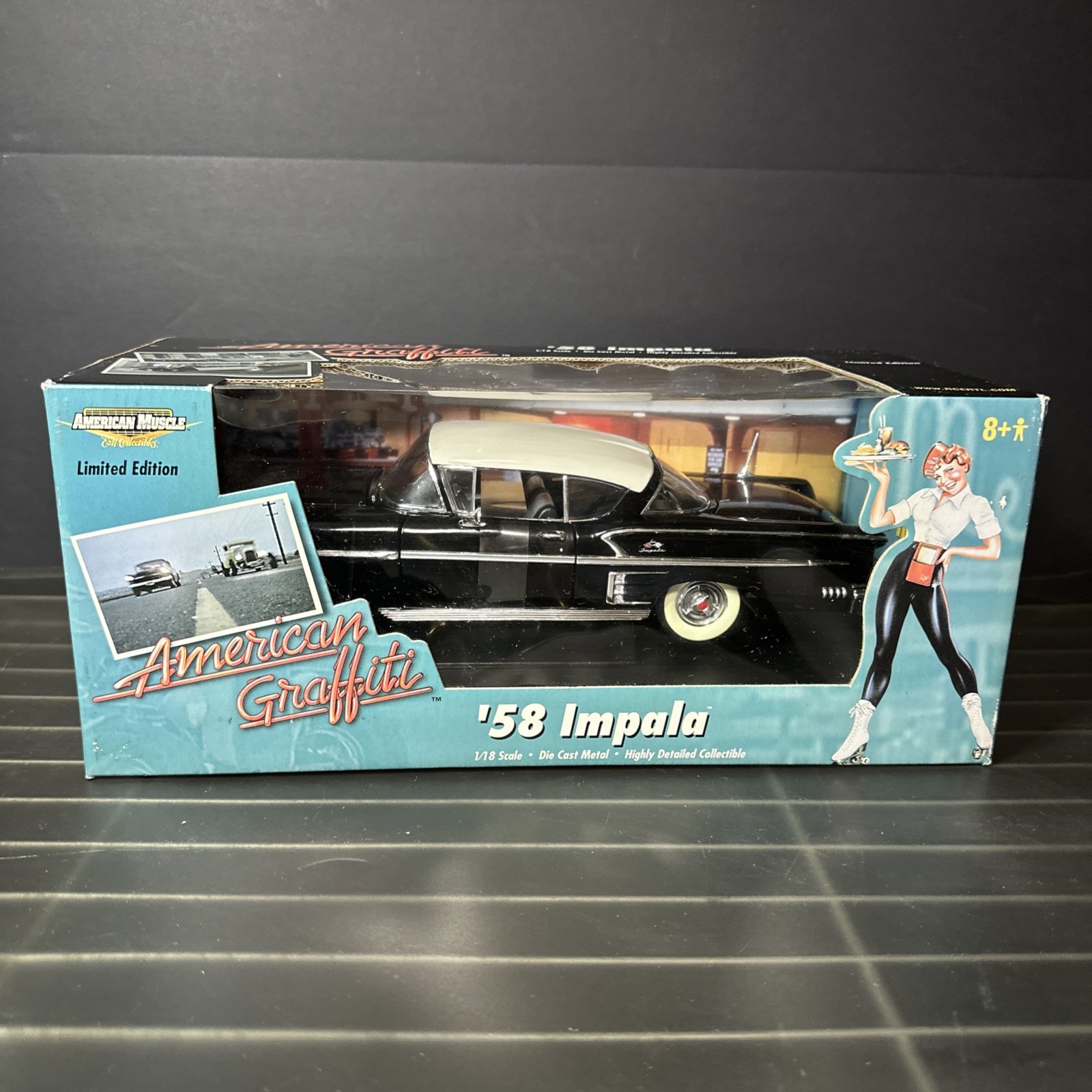 Chev ’58 Impala {NEW} American Graffiti Black & White 1:18 Ertl American Muscle