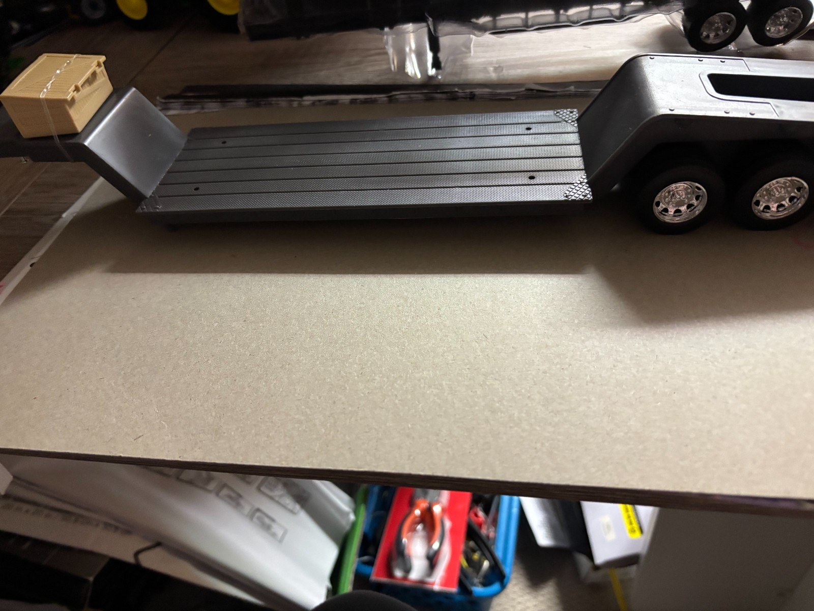 NEW RAY NEW GRAY LOWBOY TRAILER, NO PACKAGING #C 537